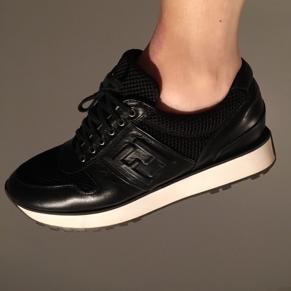 💯% Authentic!!!! FENDI LEATHER SNEAKERS